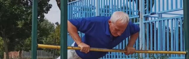 Penzioner Staniša kao mladić, aktivno trenira i u svojim poznim godinama (video)