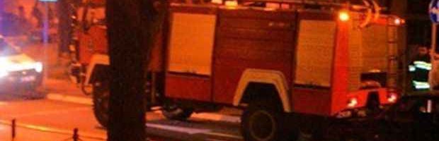 VELIKI POŽAR NA AUTO PLACU U DOSITEJEVOJ ULICI