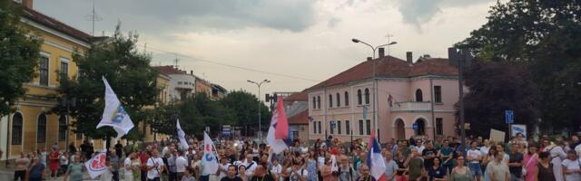 U Kraljevu sarađuju opozicija, IT sektor, prosvetni sindikati, zbor, jedino nema radničkih sindikata