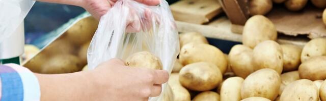 Ako ovo primetite na krompiru, bacite ga bez razmišljanja: Niko ne obraća pažnju na ovaj opasan detalj