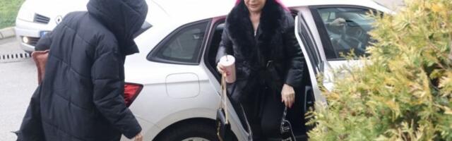 SNIMANJE PINKOVIH ZVEZDA PREKINUTO, VODITELJI MORALI DA INTERVENIŠU! Zorica Brunclik PLANULA PRED SVIMA, otkriveni detalji o HONORARU: "Završila sam"!