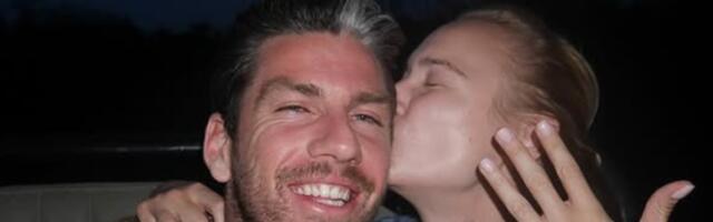 Kameron Nori verio devojku! Britanac "pao na kolena" tokom safarija, ali postoji jedan "problem": Nema prstena!