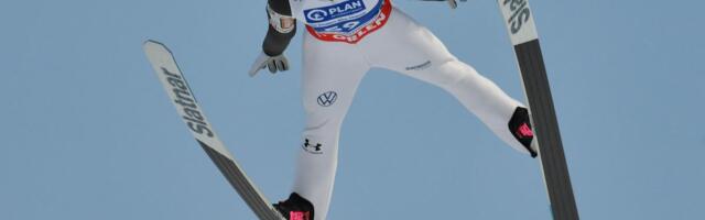 SVETSKI KUP U HOLMENKOLENU: Nika Prevc pobedila u ski skokovima