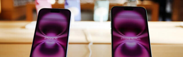 „Еплˮ планира да представи преклопни ајфон у септембру