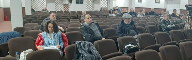 Први пут опозиција и власт били јединствени - ТопПрес ће бити спашен од затварања