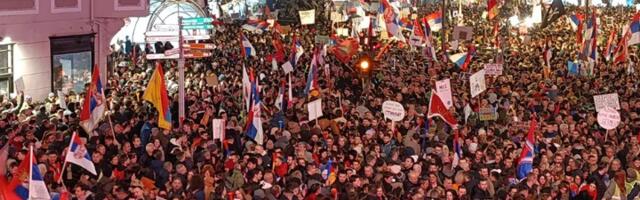 Šta zna srce šta je hiljadu kilometara?! (VIDEO)
