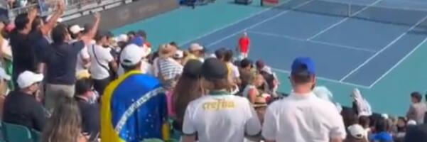 FUDBALSKA ATMOSFERA U MAJAMIJU: Navijači mladog tenisera napravili haos zbog ove odluke! (VIDEO)
