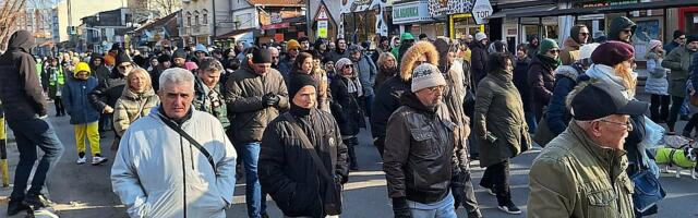 Protest u Nišu u znak podrške profesorki Jeleni Kleut