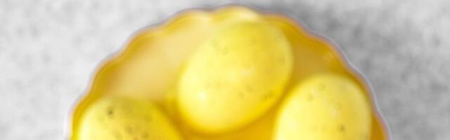 Kako da dobijete intenzivno žutu boju uskršnjih jaja: Stavite ovaj začin i rezultat će vas oduševiti