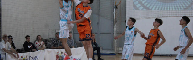 Mladi košarkaši Play offa među osam u Srbiji