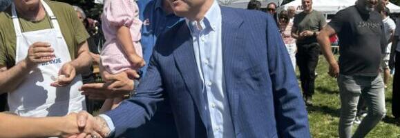 "ZA NAS JE PORODICA SVETINJA"! Vučević u Kameničkom parku na obeležavanju manifestacije Dani porodice (VIDEO)