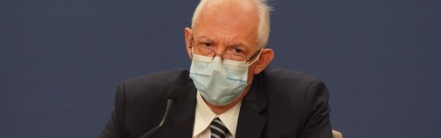 "Od Kriznog štaba se očekuje da čarobnim štapićem donosi mere"