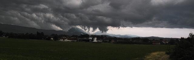 Upozorenje RHMZ-a - tokom noći i sutrašnjeg dana grmljavine sa velikom količinom padavina