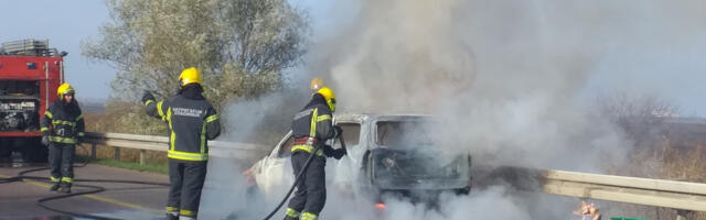 IZVUKAO MAJKU I DVOJE DECE IZ ZAPALJENOG AUTOMOBILA Drama u tunelu na autoputu Kolašin-Podgorica