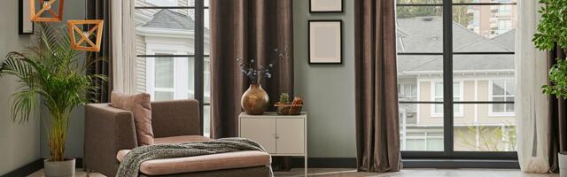 Ovo je najveći povratak u enterijeru za 2026. godinu: Instant pretvara vašu dnevnu u luksuznu hotelsku sobu