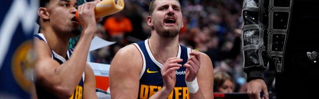 Urnebesna majica koju će navijači Denvera dobiti: Podseća Jokića na momenat kad je draftovan /FOTO/