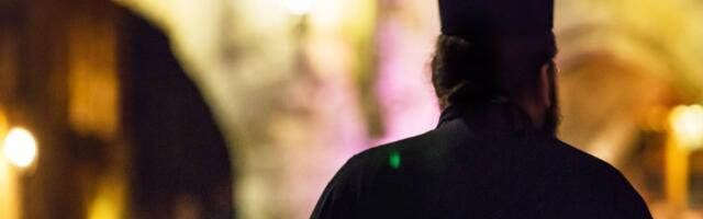 MISTERIJA PENZIJA SVEŠTENIKA: Država ne zna koliko ih prima i kolike su im penzije