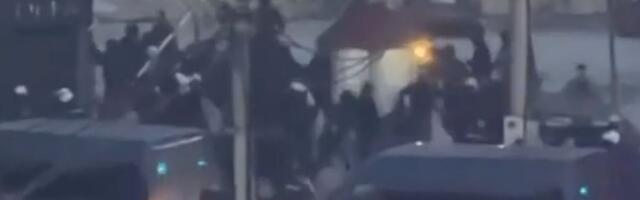 ULIČNI RAT U NOVOM PAZARU! Žestok sukob Delija i Torcide na ulicama grada! (VIDEO)