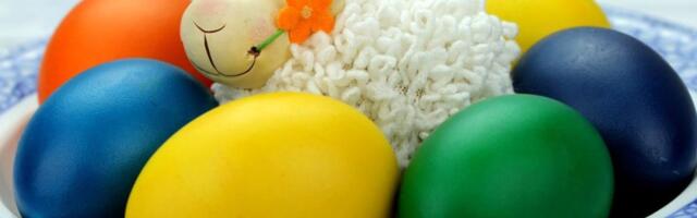 Farbanje jaja uz pomoć soli: Do jakih boja za par minuta - najbrža tehnika koja daje zapanjujući rezultat