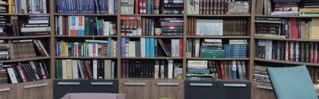 „Neimari ambisa, vetrovi zla”: Veče o romanima Branislava Jankovića u kragujevačkoj Narodnoj biblioteci