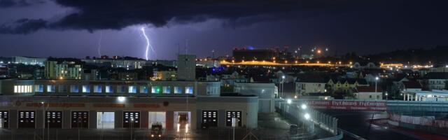 Nova glavobolja za Formulu 1! Posle ratova i prinudne pauze od pet nedelja, sada priroda preti da otkaže nedeljnu trku u Majamiju!