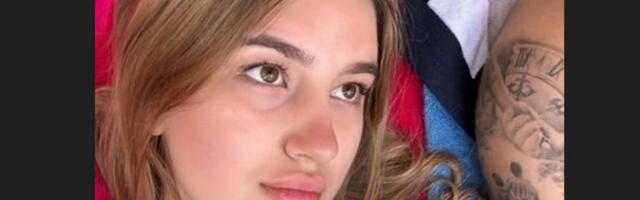 Lena Marinković u izazovnom bikiniju i bez šminke: Od nje se ne odvaja dečko fudbaler, sevnule mu tetovaže