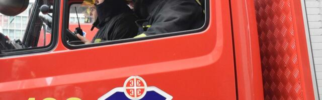 UGAŠEN POŽAR KOD RAČE: Vatrogasci nastavili dežurstvo i tokom noći