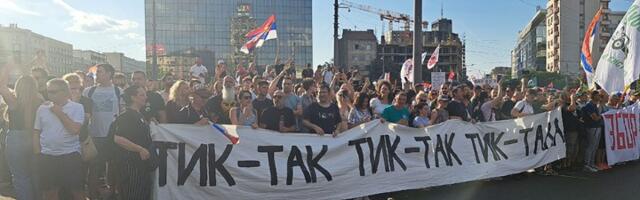 Građani na adresi Gorana Vesića, protestna šetnja i do Ustavnog suda