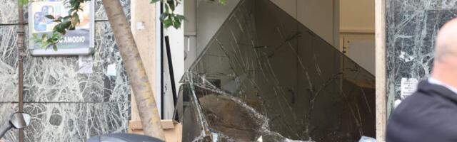 OPKOLILI BANKU, DRŽALI 25 LJUDI, PA NESTALI KROZ KANALIZACIJU KAO DUHOVI! Pljačka kao sa platna u Napulju: Policija u potragu uključila i helikoptere! (FOTO)