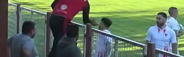 Skandal na meču Crvene zvezde pokraj Vršca, gostujući navijač lupio šamar fudbaleru crveno-belih