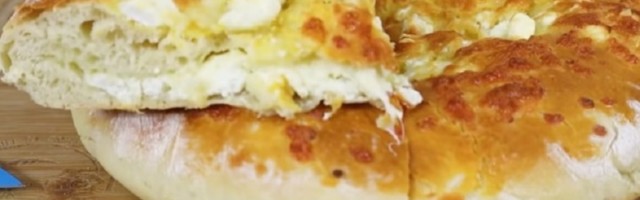 Pita sa DVE vrste sira gotova za pola sata