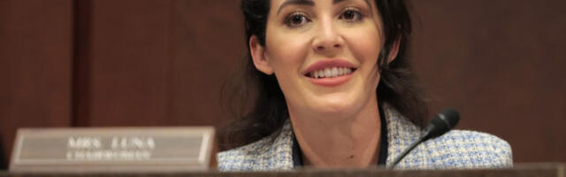 Конгресменка Луна позвала Зеленског да прихвати Трампов мировни план