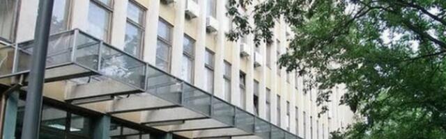 KUĆNI ZATVOR ZA NASILNIKA! Novosađanin nožem isekao crnogorca (25) u kafiću, evo koliko će služiti kaznu