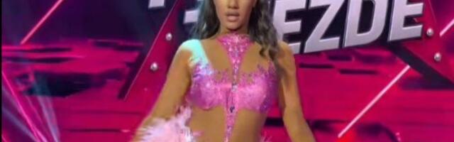 Izvadite aparat za pritisak pa pogledajte snimak! Uvijala se pa zatresla kukovima - Zapalila Pink umećem!