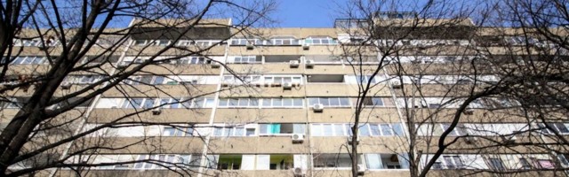 Natpis u beogradskoj zgradi nasmejao sve - zar se ovako obaveštava da lift ne radi