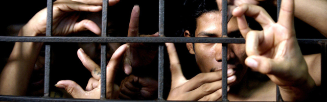 Uspon bandi u globalnom selu