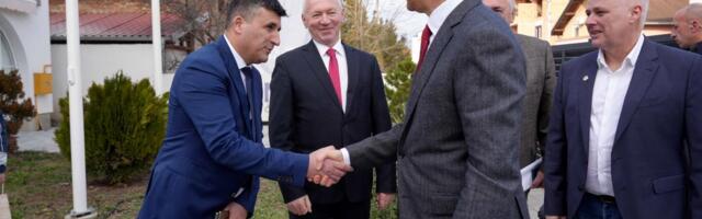 PREMIJER MACUT NA SASTANKU SA SEKRETAROM MUP "Pronađi me" kao ključni mehanizam brzog reagovanja