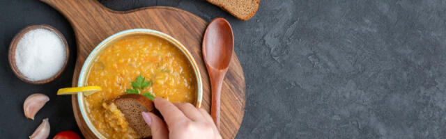 Topla, hranljiva i savršena: Supa od praziluka i sočiva (RECEPT)