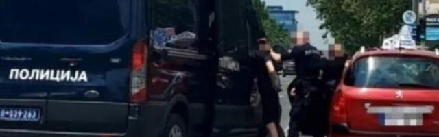 DILER PAO U LESKOVCU! Policija ga uhapsila u taksiju sa pola kilograma heroina