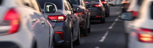 Haos na naplatnoj rampi u Vrčinu: Nepregledna kolona stoji (FOTO)