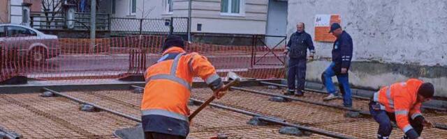 Počela izgradnja novog dečijeg igrališta u Kuršumliji, vrednost radova 8,2 miliona dinara