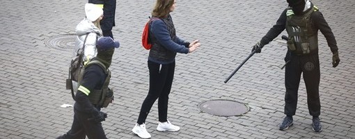 Novi masovan protest u Minsku, policija već uhapsila oko 400 ljudi