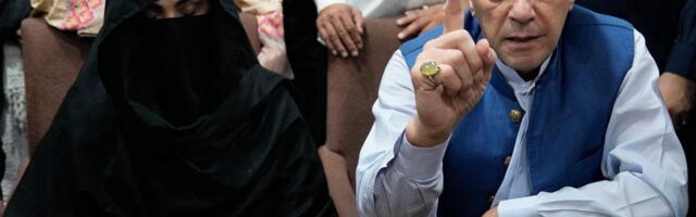 OSUĐEN BIVŠI PAKISTANSKI PREMIJER I NJEGOVA ŽENA: Čeka ih 17 godina robije