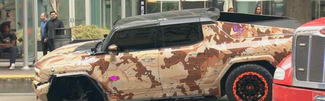 NBA as koji zarađuje 40 milion dolara godišnje izazvao saobraćajku: U garaži ima i Rols-Rojs koji vozi Nikola Jokić, za 16. rođendan je od oca dobio Lamborgini /VIDEO/