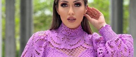 "ODJEDNOM SVI POSTAJU MELECI" Voditeljka iz Bosne i Hercegovine šokirala je pratioce svojim stavom povodom Ramazana - Postupci teški kao kamen