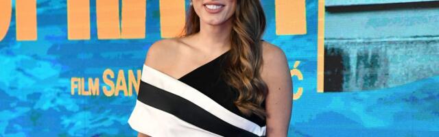 Vaskrs u domu najstarije ćerke Željka Mitrovića je u floralnom stilu: Zec od mahovine i mnoštvo cveća!