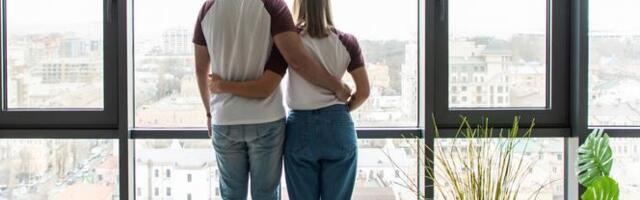 Stanodavac iz Srbije šokirao mladi par bizarnim razlogom za zadržavanje depozita: "Traži dlaku u jajetu da nam ne bi vratio pare"
