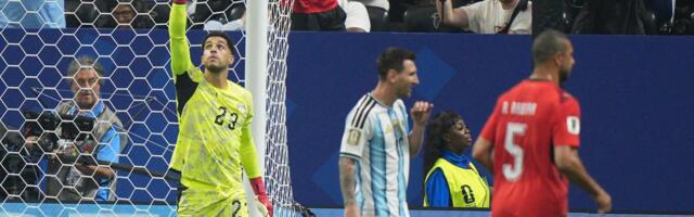 ARGENTINA – EGIPAT Ludnica u Atlanti: Mesi opet promašio penal, Faraoni šokantno vode! /VIDEO/