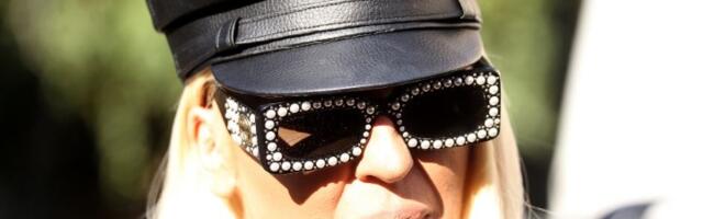 Od Karleuše ni traga na Vučićevom mitingu: Da li je otkazala poslušnost?