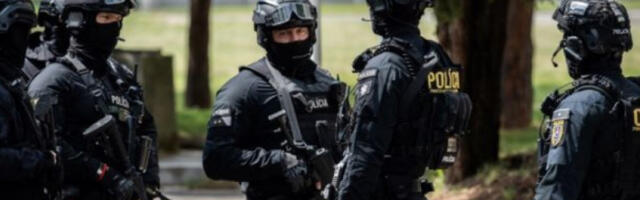 Универзитетска болница у Трнави примила дојаву о бомби